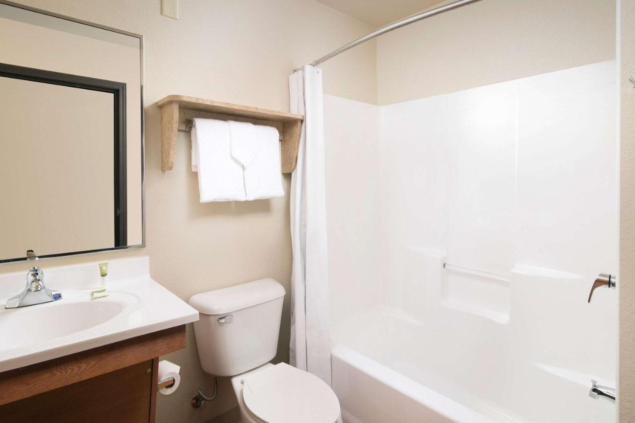 Hotel Woodspring Southeast