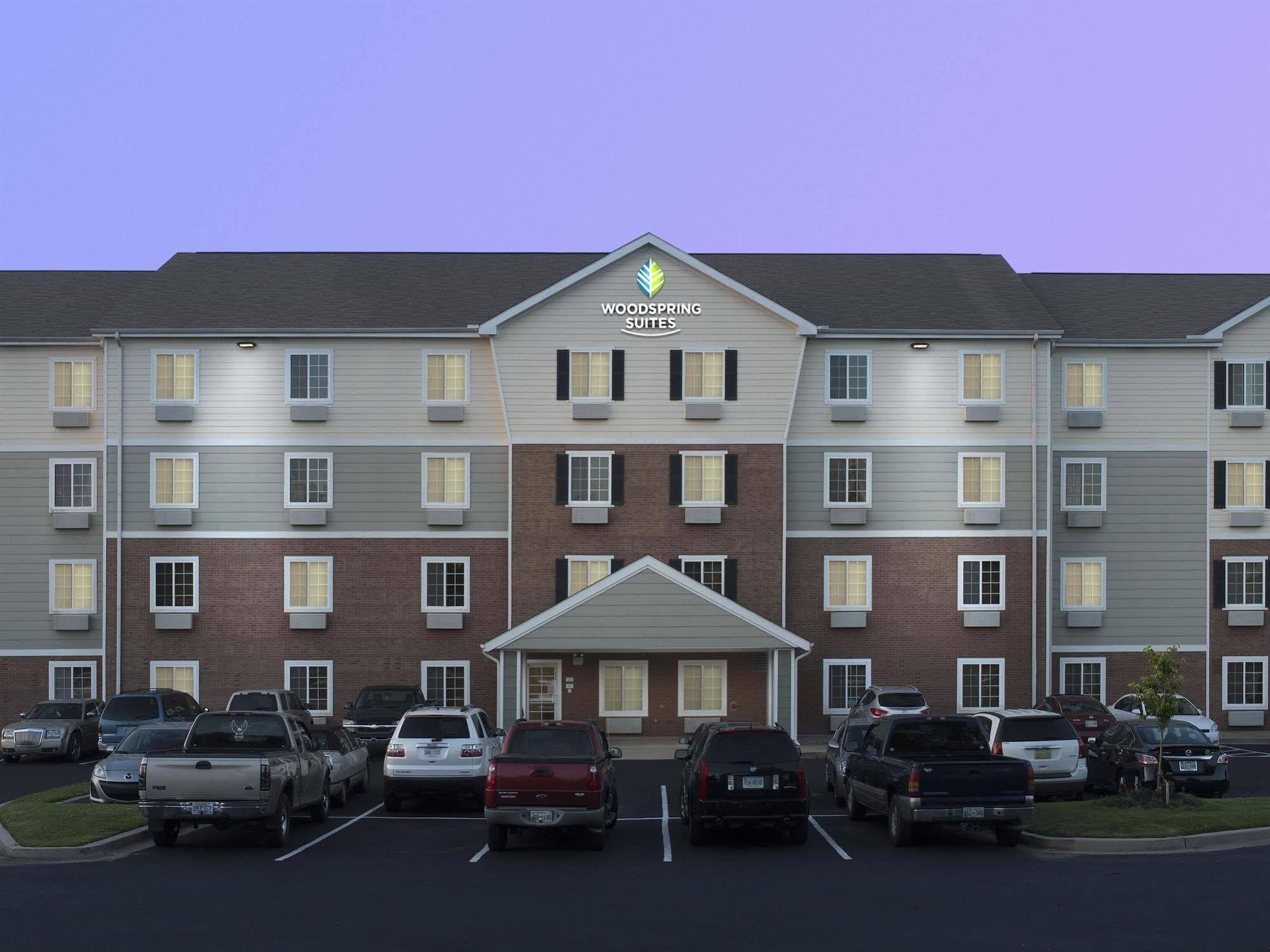 Hotel Woodspring Southeast